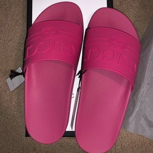 Gucci Logo Rubber Slide Sandals